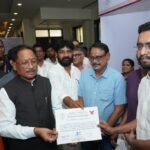 प्रोजेक्ट दधीचि से जुड़कर डॉ. आयूष त्रिपाठी ने लिया अंगदान का संकल्प, मुख्यमंत्री ने किया सम्मानित