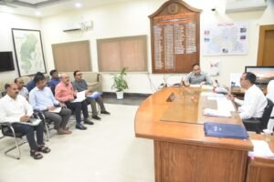 कलेक्टर ने ली जल जीवन मिशन के कार्यों की समीक्षा बैठक