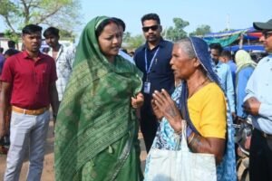 सुशासन की जमीनी तस्वीर: सिलफिली बाजार में मंत्री श्रीमती लक्ष्मी राजवाड़े का औचक भ्रमण, आमजन से सीधा संवाद*