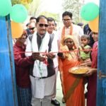 मुख्यमंत्री श्री विष्णुदेव साय ने लेमरू में मंजू बहन के स्टॉल पर चखा गुपचुप, आत्मीय संवाद में जानी सफलता की कहानी