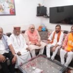 केंद्रीय वस्त्र मंत्री श्री गिरिराज सिंह ने रायपुर में किया वृक्षारोपण, स्वच्छता मित्रों का किया सम्मान