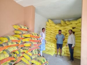 खाद की काला बाजारी पर जिला प्रशासन का शिकंजा