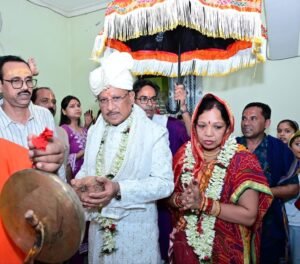 मुख्यमंत्री श्री विष्णुदेव साय ने दोकड़ा की ऐतिहासिक रथयात्रा में निभाई गजपति महाराजा की परंपरा : भगवान श्री जगन्नाथ का रथ खींचकर प्रदेशवासियों के सुख, समृद्धि और खुशहाली की कामना की
