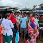 आरंग के ग्राम निसदा में बाढ़ प्रभावितों को सुरक्षित स्थानों पर पहुंचाया गया, राशन सामग्री का वितरण किया गया
