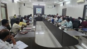 अल्प प्रगति वाले आवासों को लेकर सीईओ ने ली समीक्षा बैठक