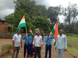 स्वतंत्रता दिवस पर बीजापुर में गूंजा साक्षरता का संदेश