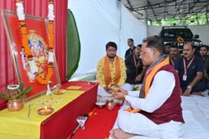 सृजन, कौशल और श्रम के सम्मान का संदेश देती है भगवान विश्वकर्मा की आराधना : मुख्यमंत्री श्री विष्णु देव साय