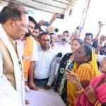 बाढ़ प्रभावित परिवारों के साथ पूरी संवेदनशीलता से खड़ी है सरकार : मुख्यमंत्री श्री विष्णु देव साय