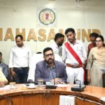कलेक्टर श्री विनय कुमार लंगेह ने जनदर्शन में सुनी आमजनों की समस्याएं