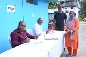 राष्ट्रीय आयुर्वेद दिवस पर पुलिस लाइन अस्पताल में लगा वृहत स्वास्थ्य मेला