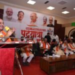 नशे के खिलाफ पुरन्दर मिश्रा की 28 साल की मुहिम, गांधी जयंती पर विधायक श्री पुरन्दर मिश्रा के साथ राज्यपाल श्री रमेन डेका, सांसद श्री बृजमोहन अग्रवाल हुए शामिल, भारी जन समर्थन के साथ हुआ समापन