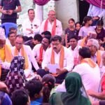 उप मुख्यमंत्री श्री विजय शर्मा ने कबीरधाम के वनांचल ग्रामों में लगाई चौपाल